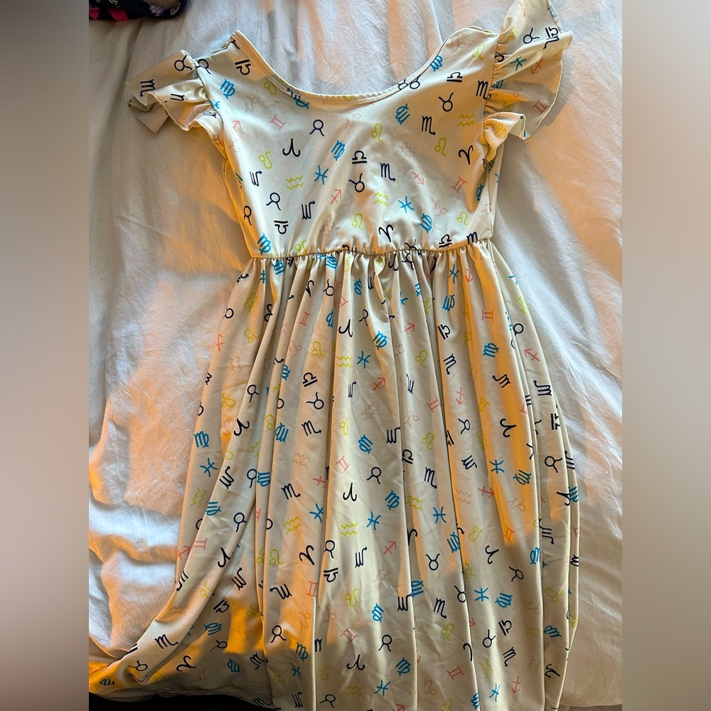 Dot dot smile girls size 7